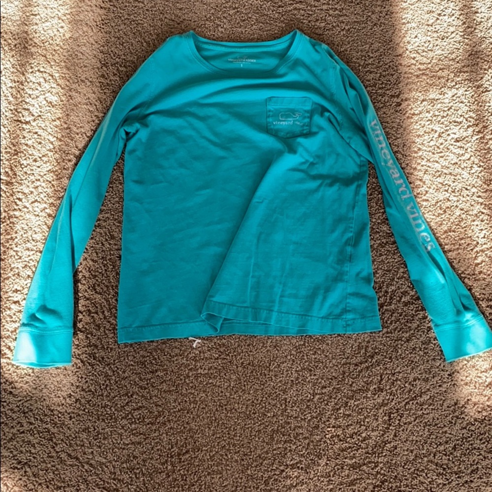 top vineyard vines